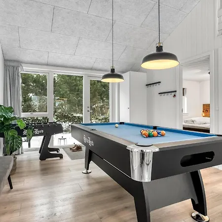 Сasa de vacaciones Amazing In Vaeggerlose With Sauna Bøtø By